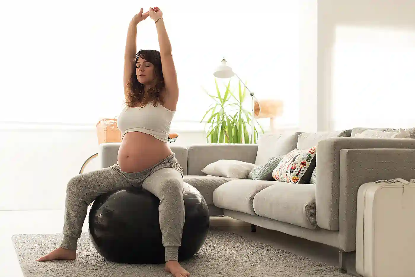 How to Support Your Core Safely During Pregnancy Brackley